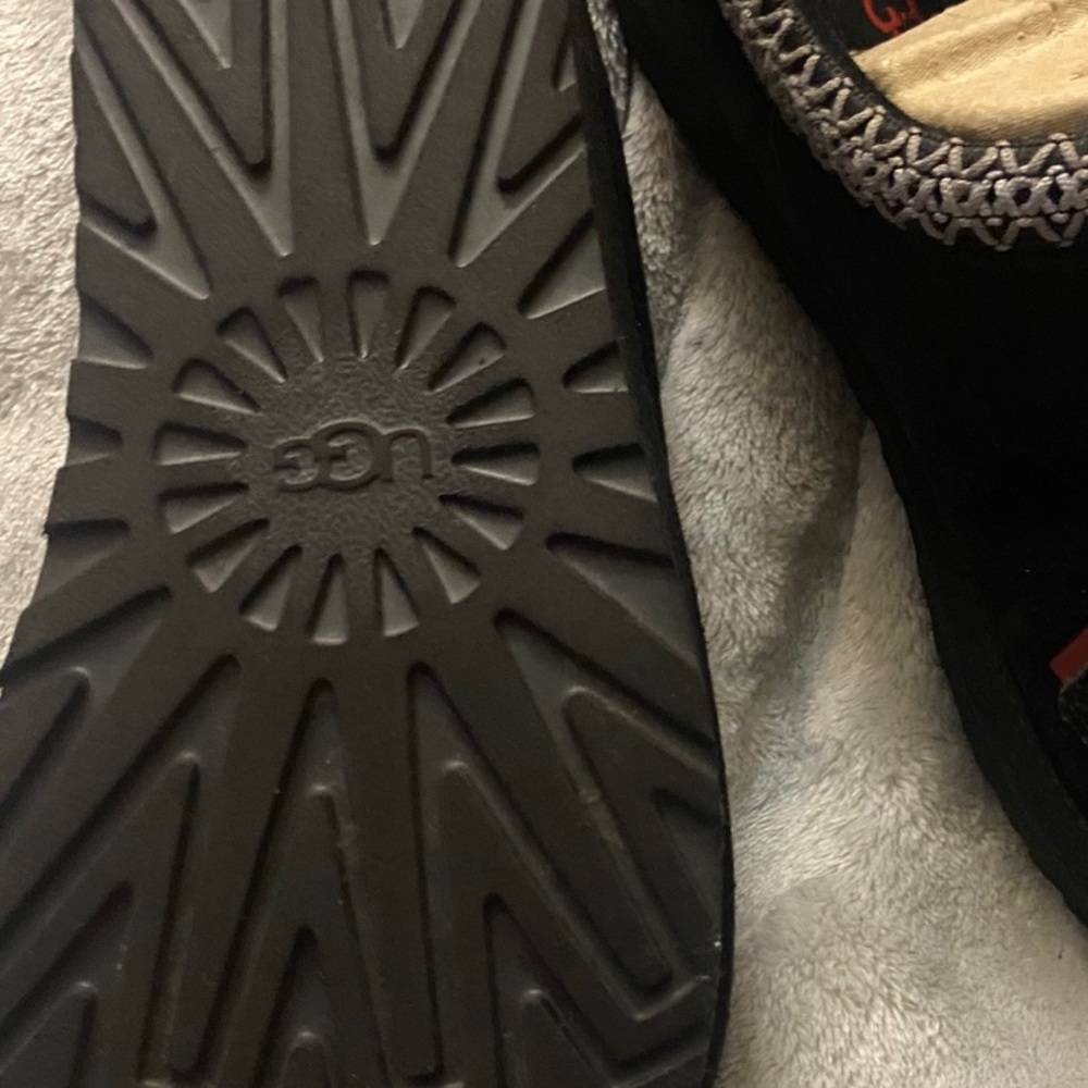 UGG TASMAN GRAPHIC SHADOW